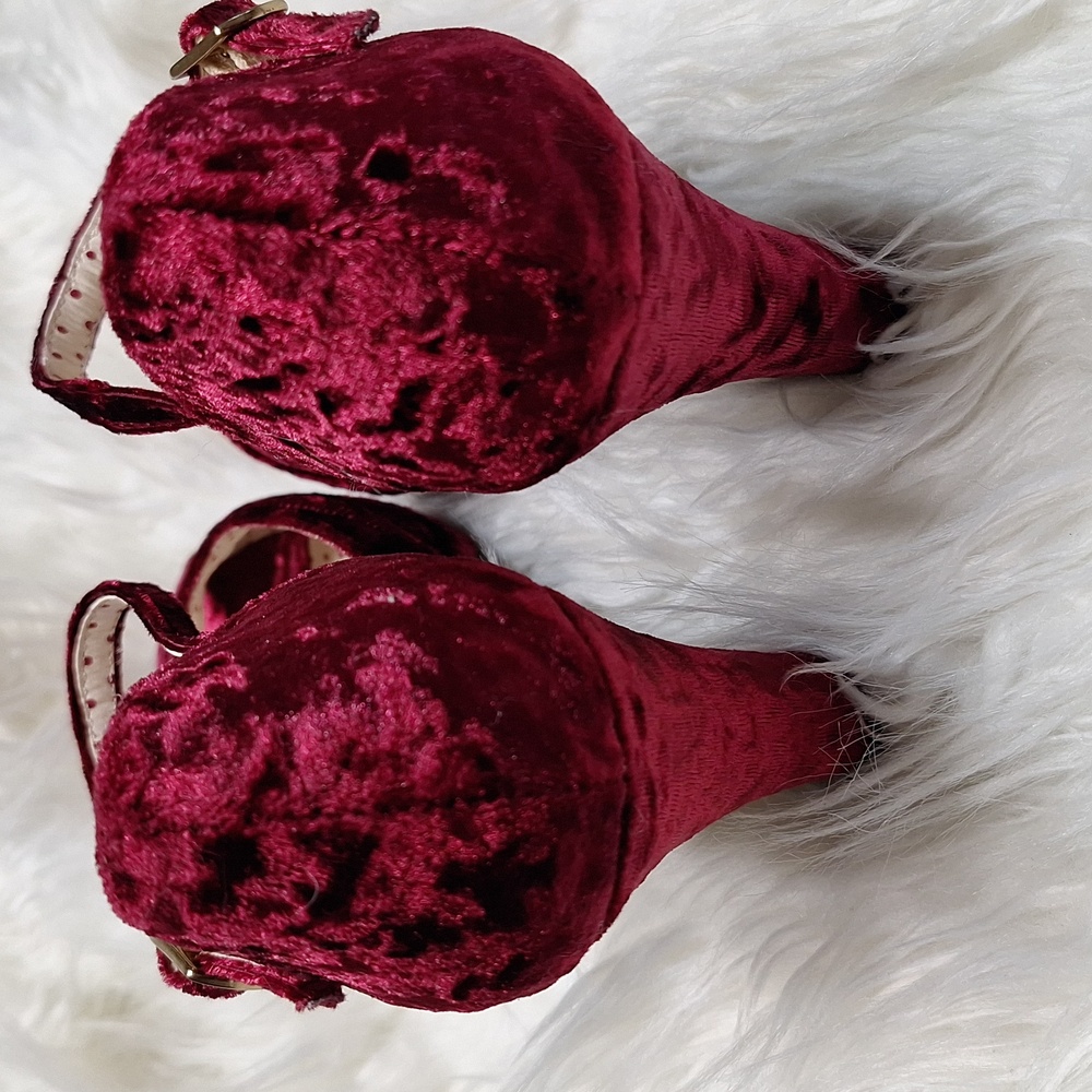But another innocent tale velvet,wine colored heels - Picture 8 of 11